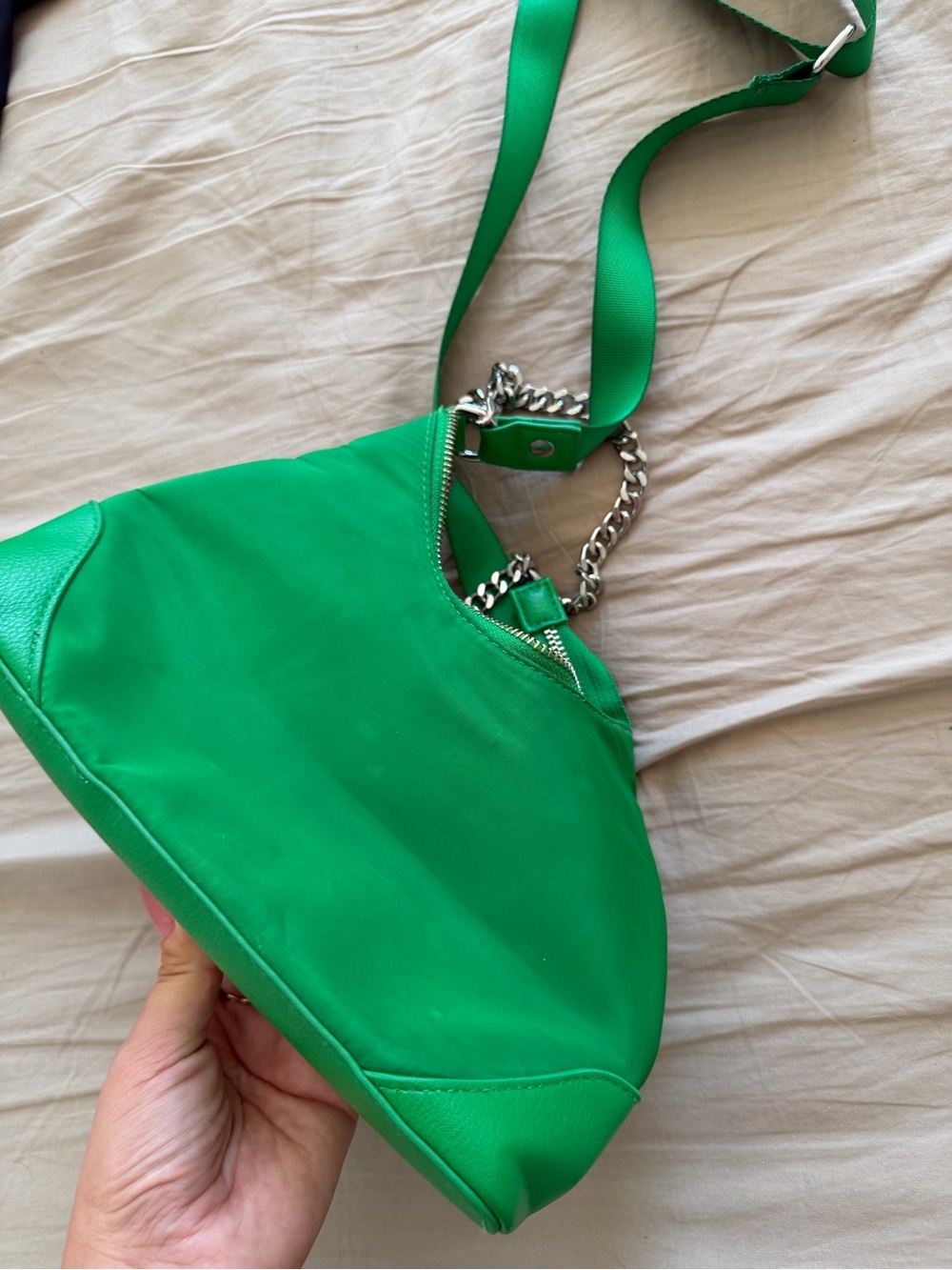 Green Shoulder Bag with Chain Accent - Picture 3 of 3